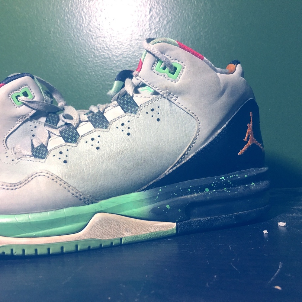 kids flight jordan 7s